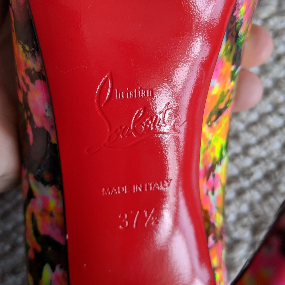 👠SOLD👠Christian Louboutin So Kate patent pumps - Picture 5 of 8